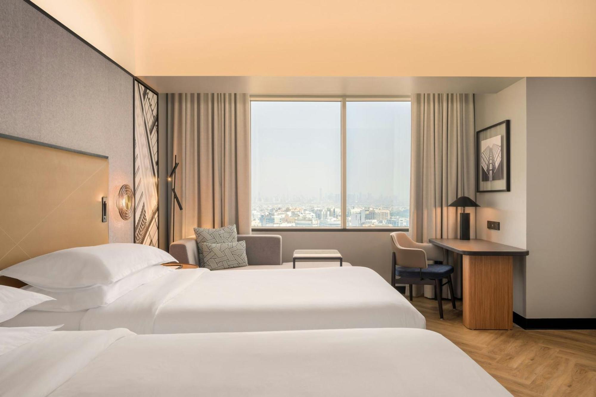 Club Twin Room Skyline view Club lounge Access including Evening Cocktail hours & Soft Refreshments & Canapes